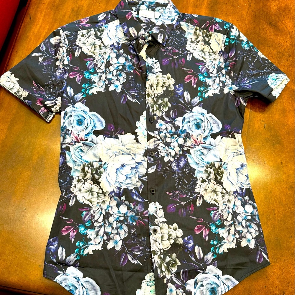 Men’s ASOS short sleeve shirt large